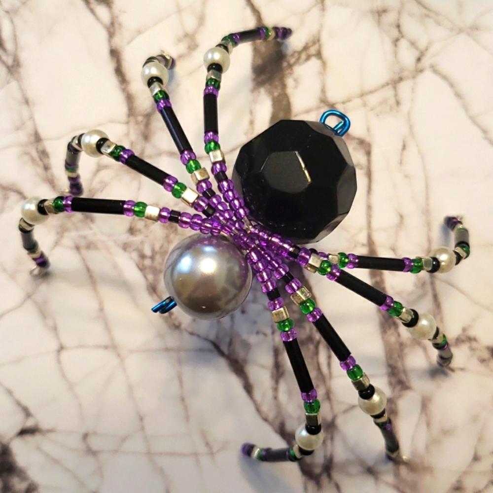 Beaded spider 🕷